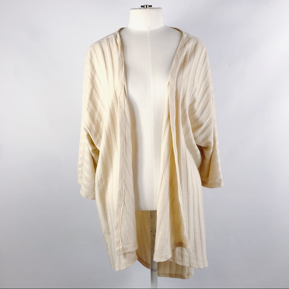 {LULAROE} Cream Textured Open Front Cardigan